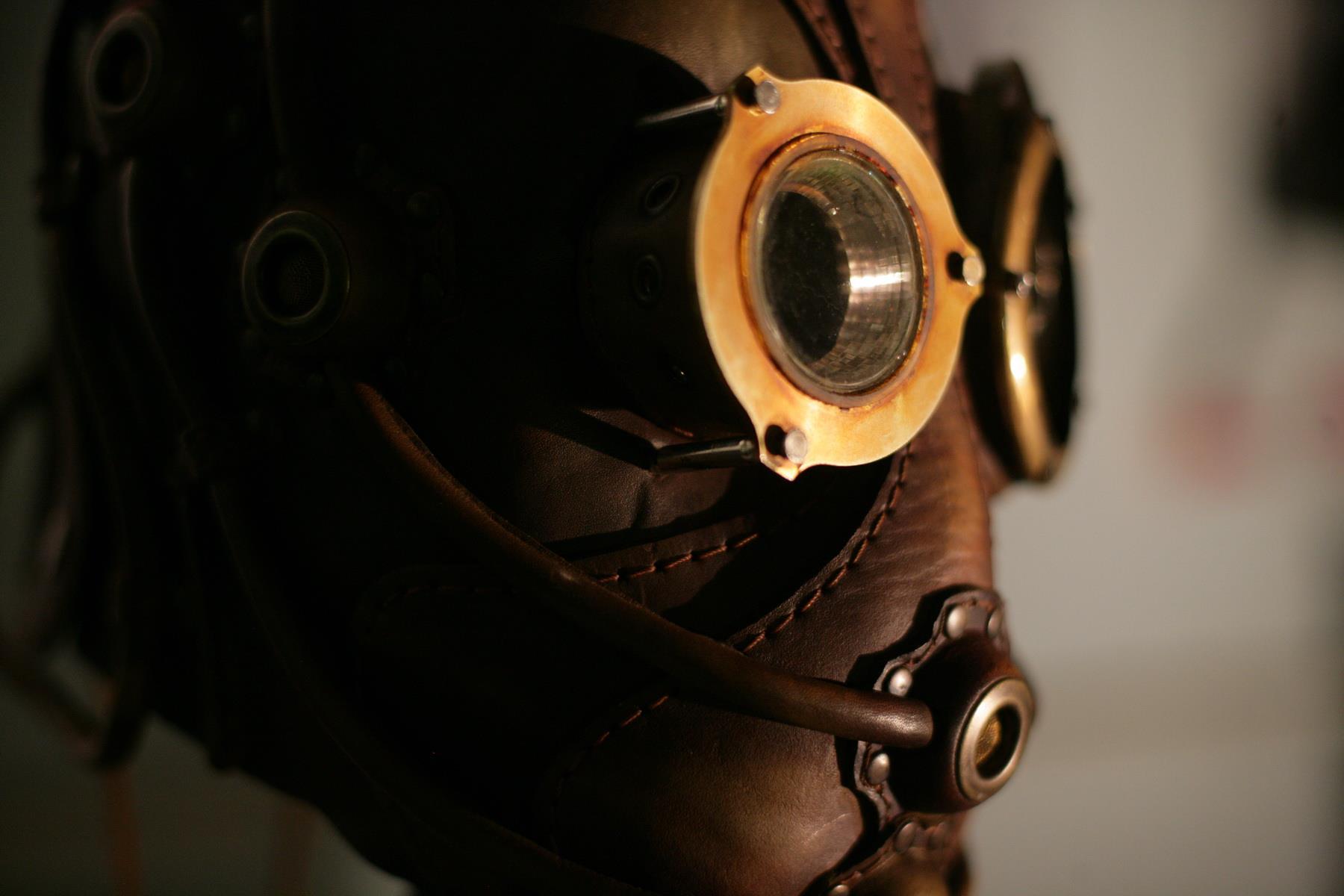 Bob Basset – Sculpture art leather mask