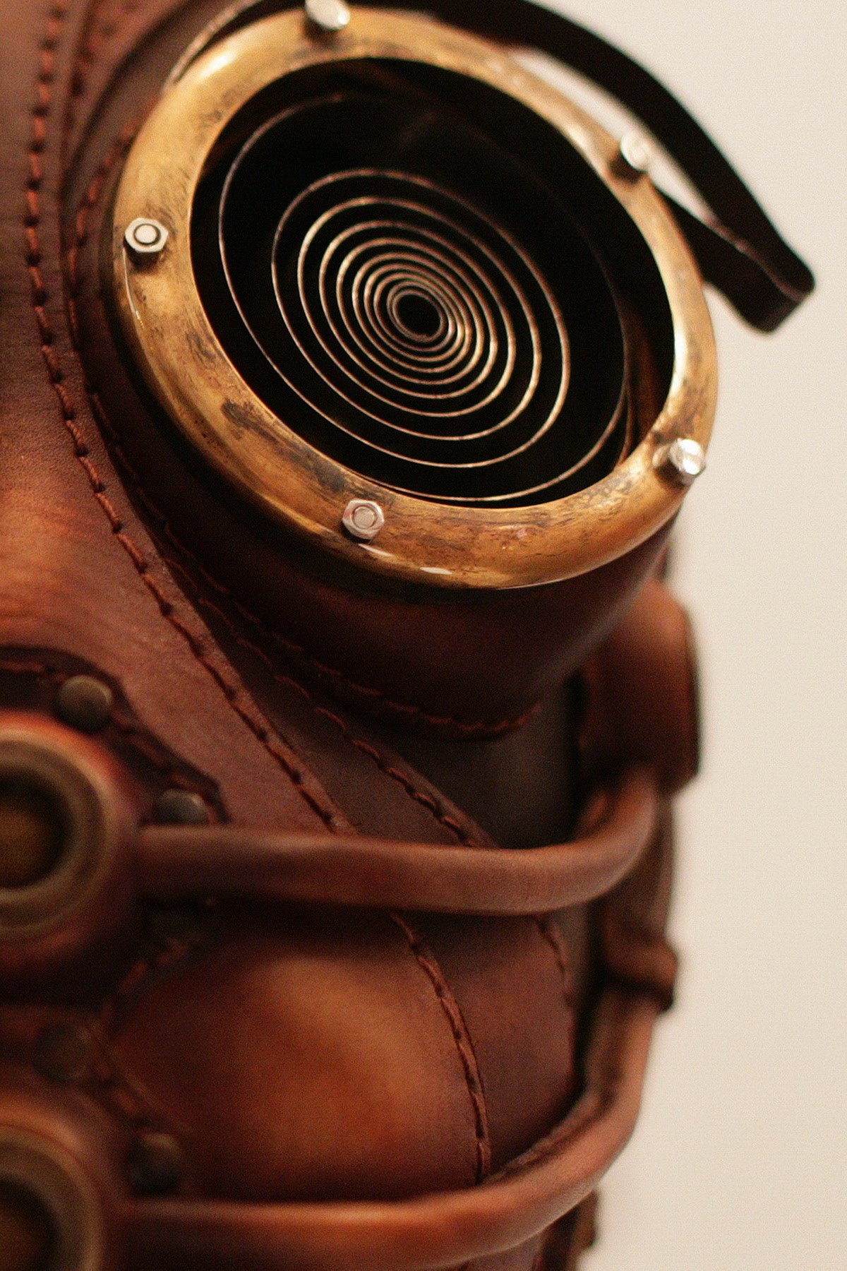 Bob Basset – Sculpture art leather mask