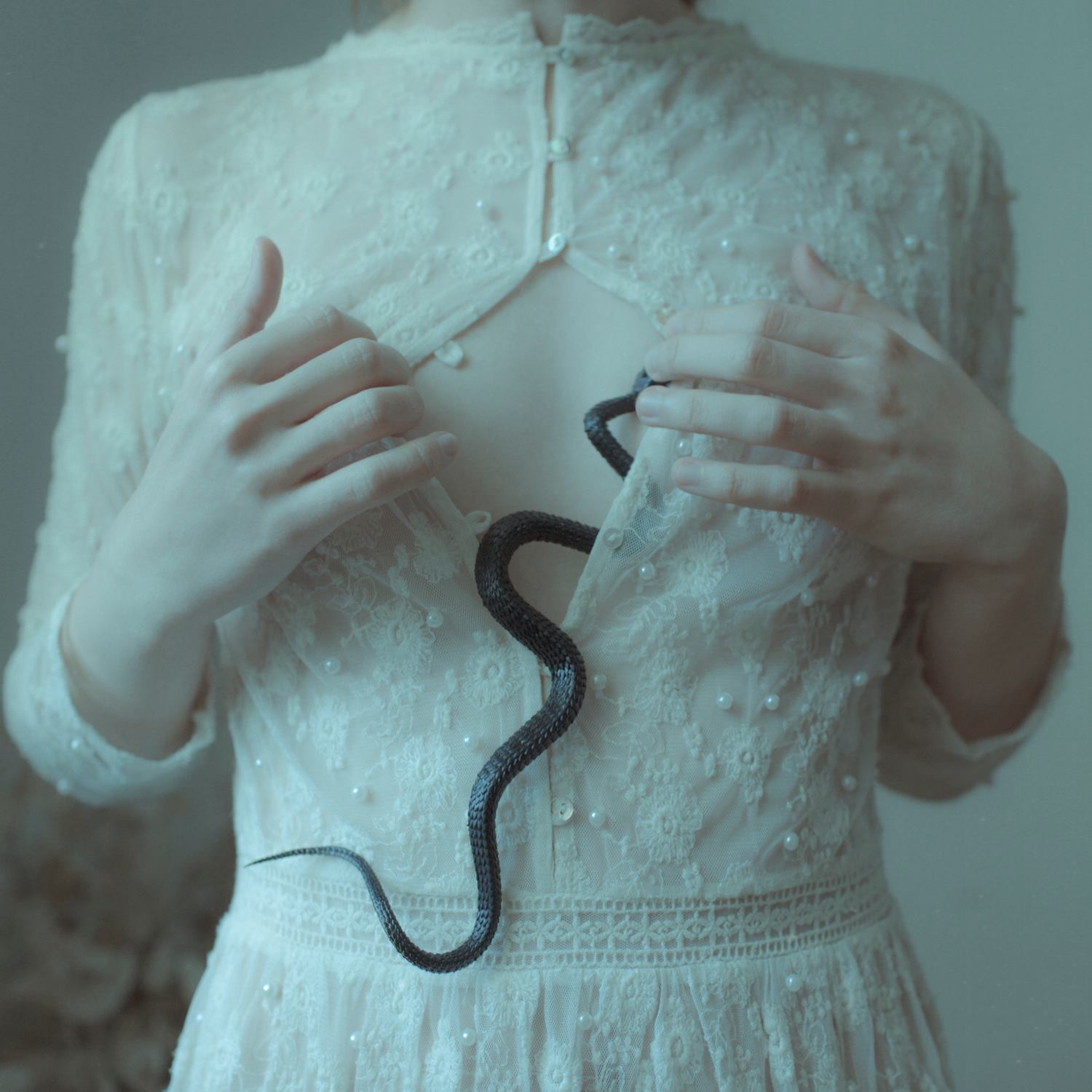 Laura Makabresku photography « Temptation »