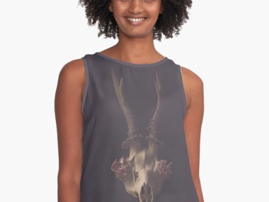 deer skull top woman