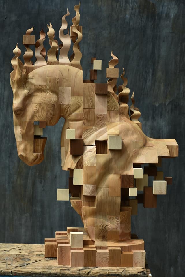 Hsu Tung Han – Wood horse sculpture