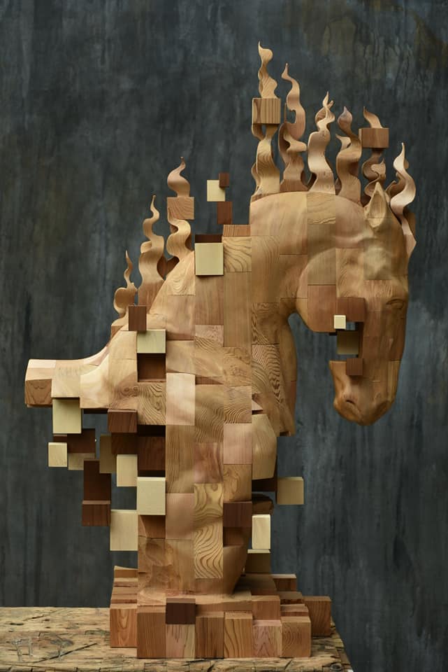 Hsu Tung Han – Wood horse sculpture