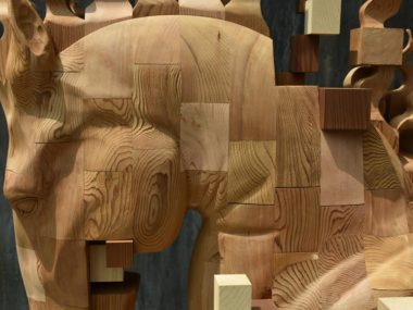 Hsu Tung Han – Wood horse sculpture