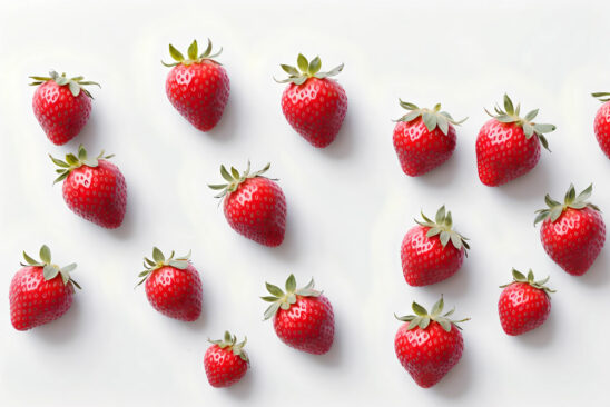 Composition de fraises sur fond blanc. IA images generated. Ultra réaliste
